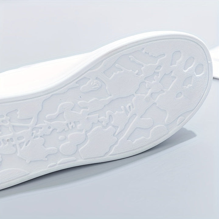 Chic White Trainers with Lightweight Comfort