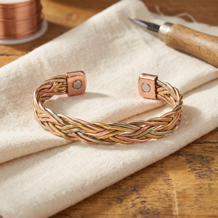 Copper Bracelet Gabriella Budapest Marsh