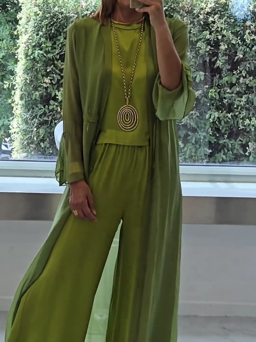 Lindsy - Elegant and Comfortable Ensemble
